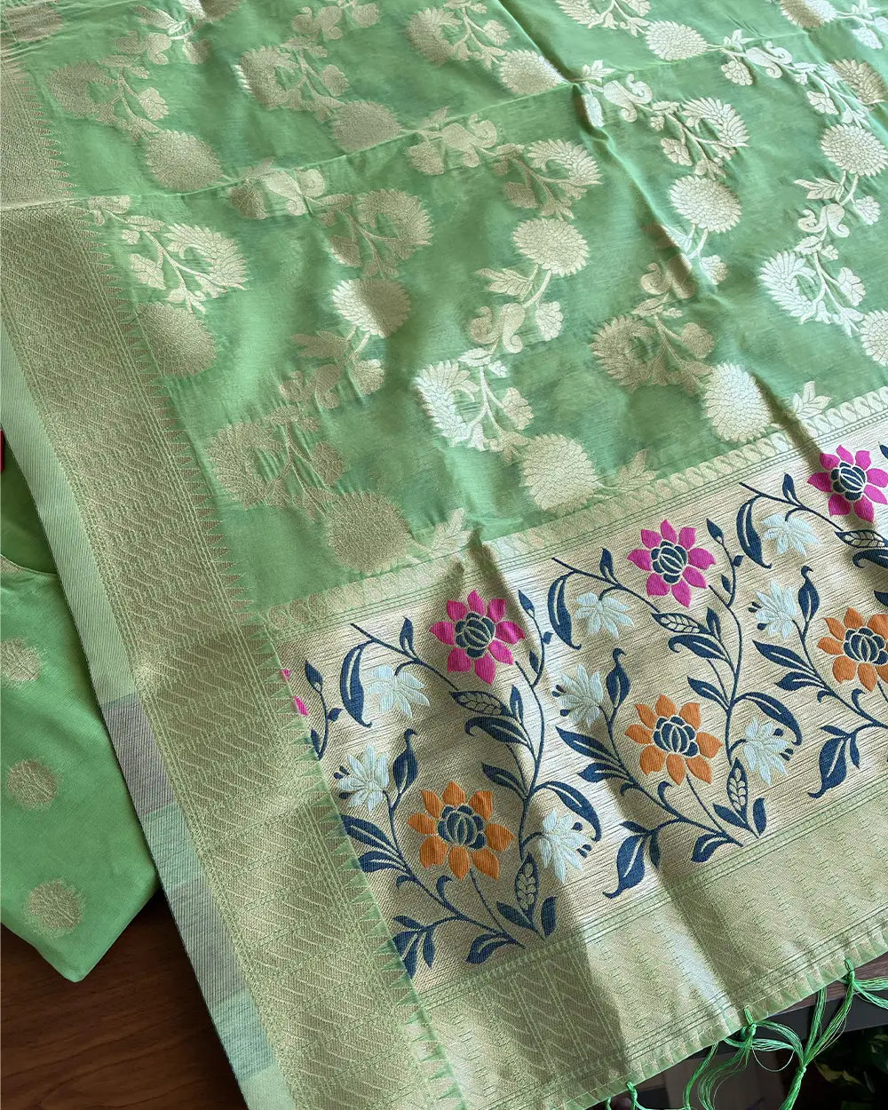 Green Cotton Banaras Kurta Set (Top-Dupatta)
