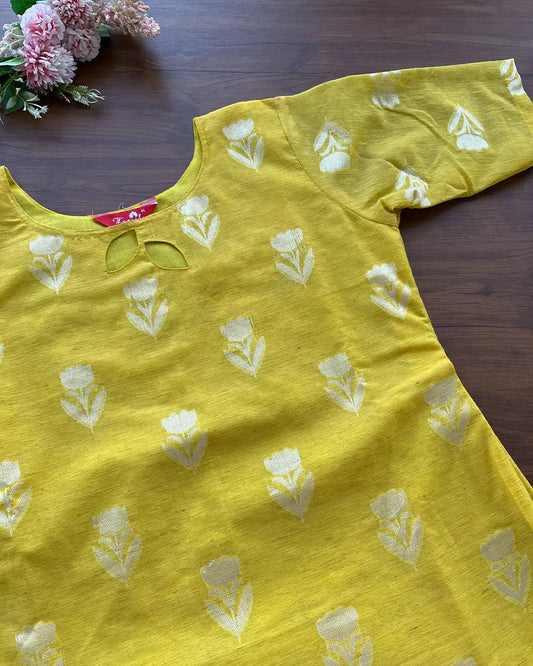 Yellow-Grey Pure Linen Kurta Set (Pre order 15-20 days)