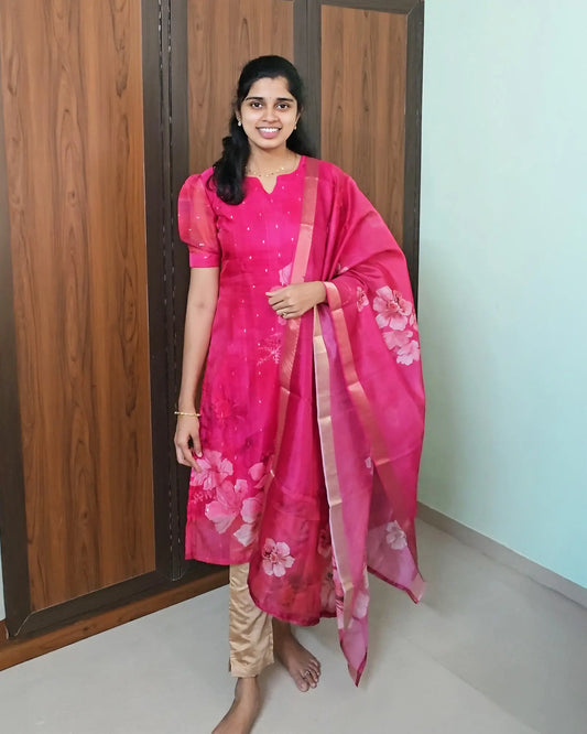 Pink Organza Kurta Set (Pre order 15 to 20 days)