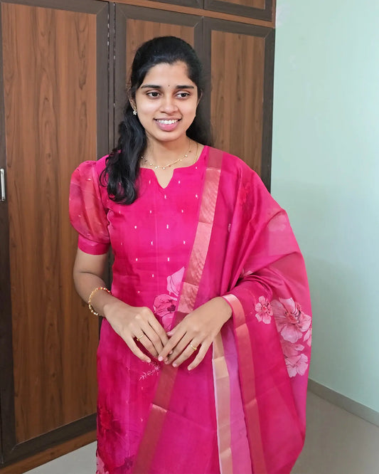 Pink Organza Kurta Set (Pre order 15 to 20 days)